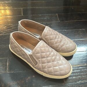 Steve Madden slip on sneakerss